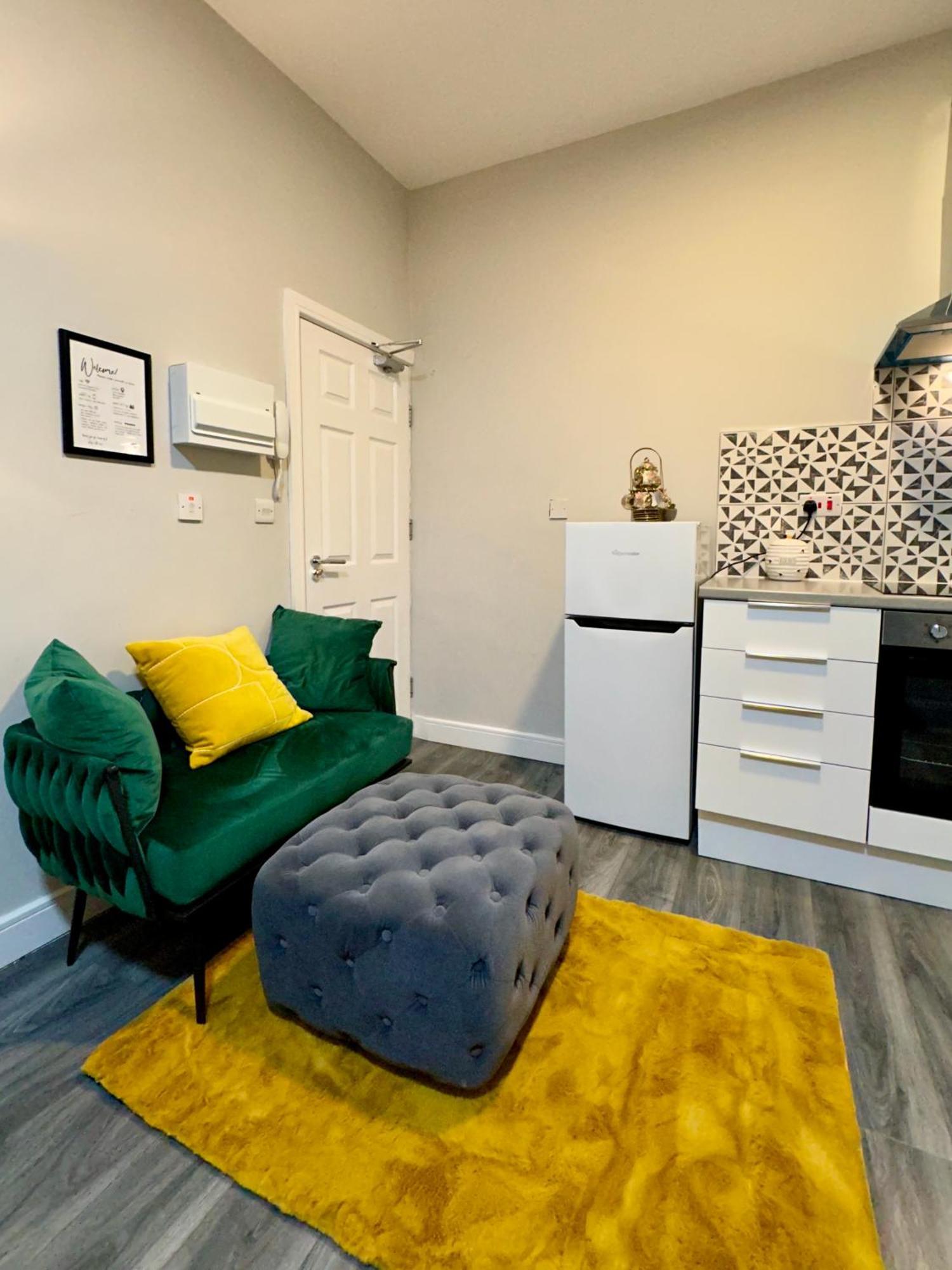 Private Luxurious City Studio-Daily,Weekly,Monthly Birmingam Exterior foto